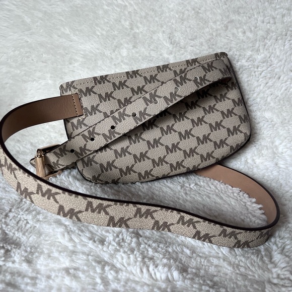 MICHAEL KORS LOGO brown/AcornWomans Belt Bag.Great Fall Colors.Gold Hardware.NWT - Picture 4 of 11